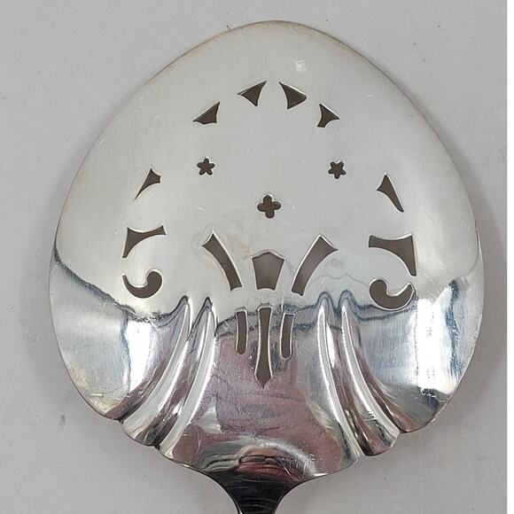 Rogers Brothers Silverplate Eternally Yours Coquette Pierced Tomato Server - Picture 7 of 10